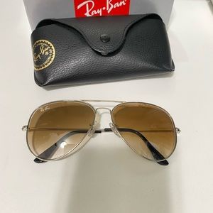Authentic Ray Bans. RB 3025